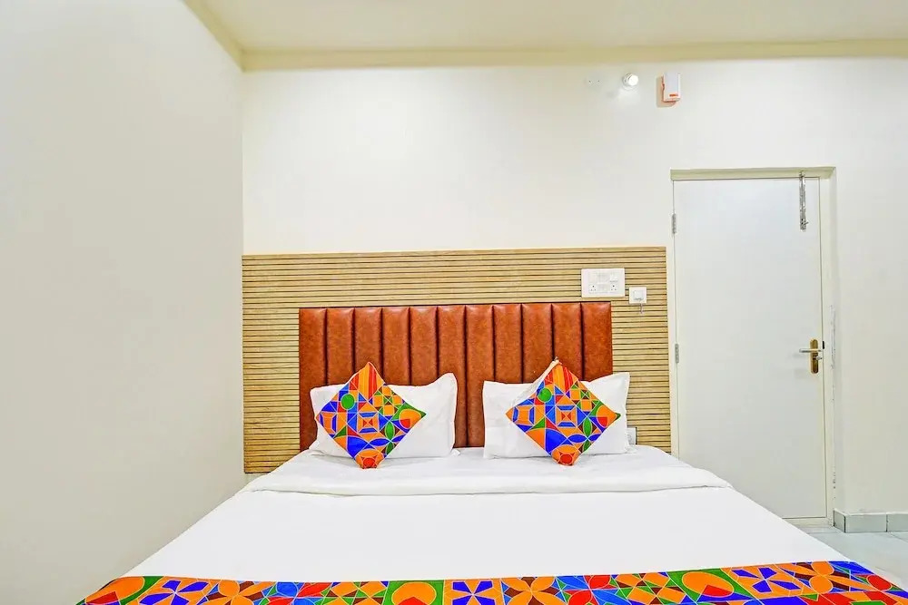 FabHotel Lexus Grand- Nr GSM Mall, Miyapur