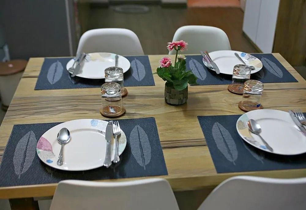 Zostay Apartment