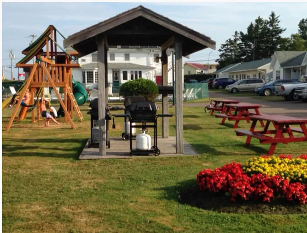Anne Shirley Motel & Cottages