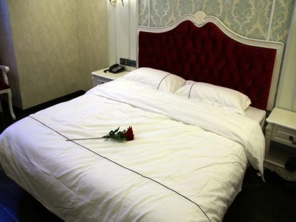 Chongqing Yueyou Hotel Jifangbei Xinhua Road Branch