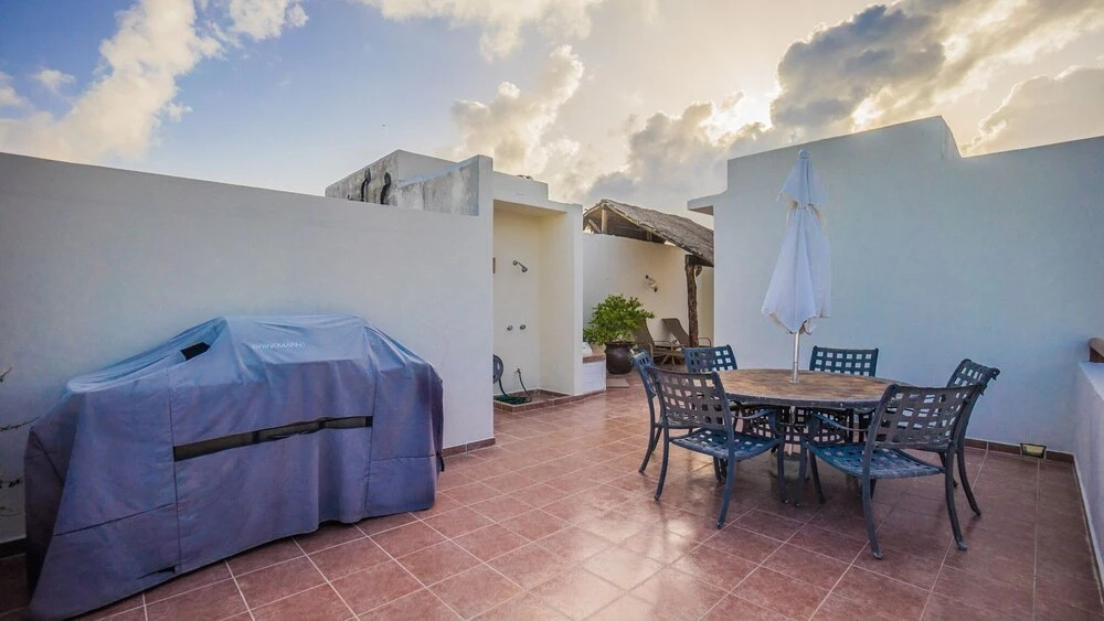 Margaritas 306 2 Bedroom Condo by RedAwning