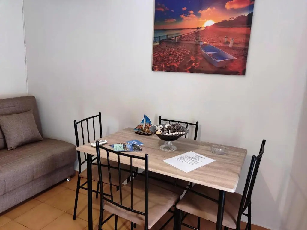 Antonela room1