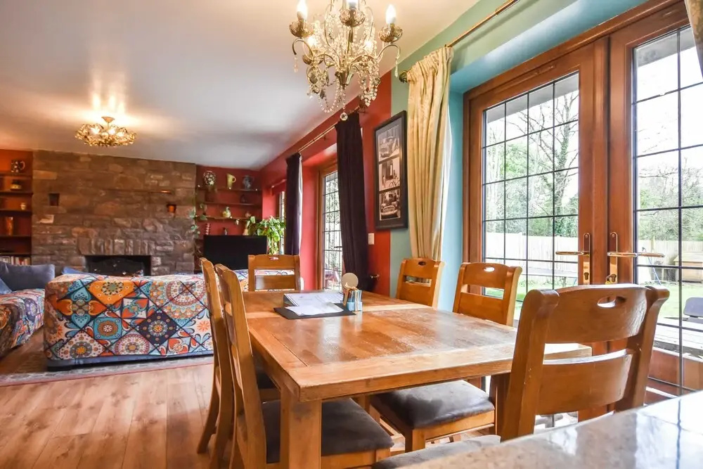 Rural Family Home, 5 Minutes From Clifton Village