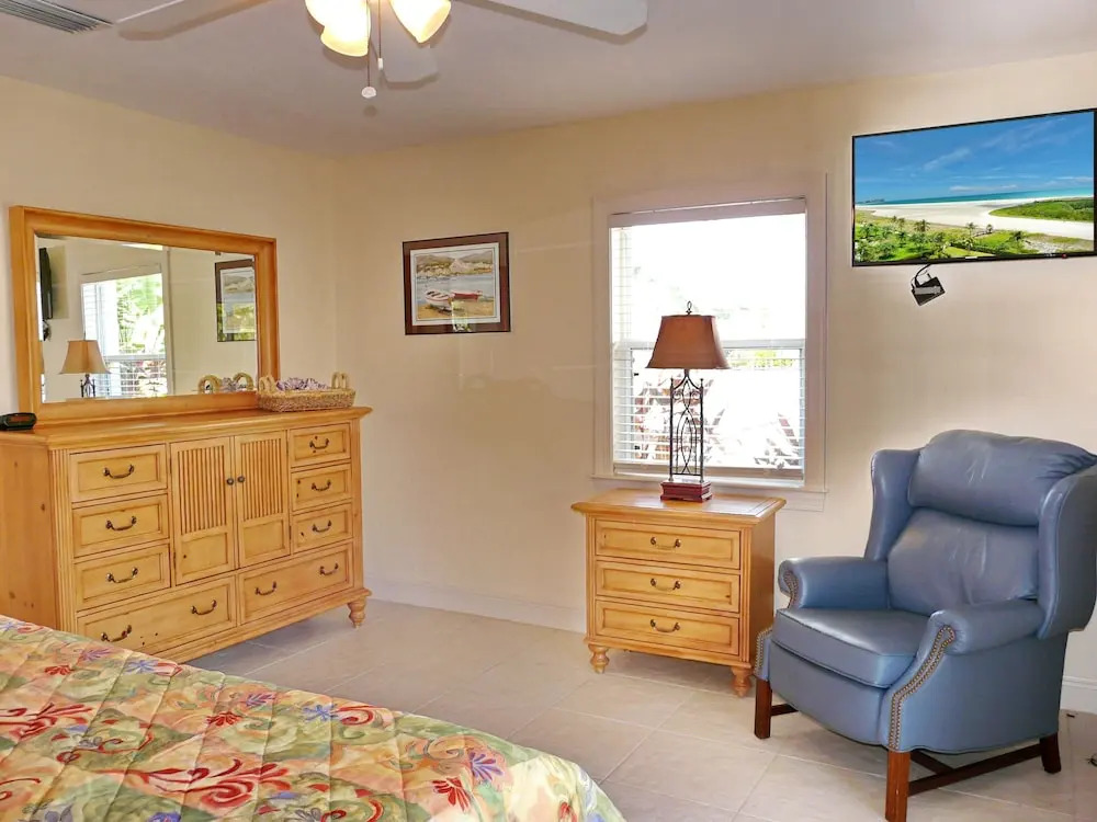 Pet-friendly waterside home with pool/steps to beach