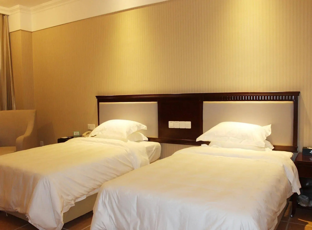 Jingming Hotspring Holiday Resort