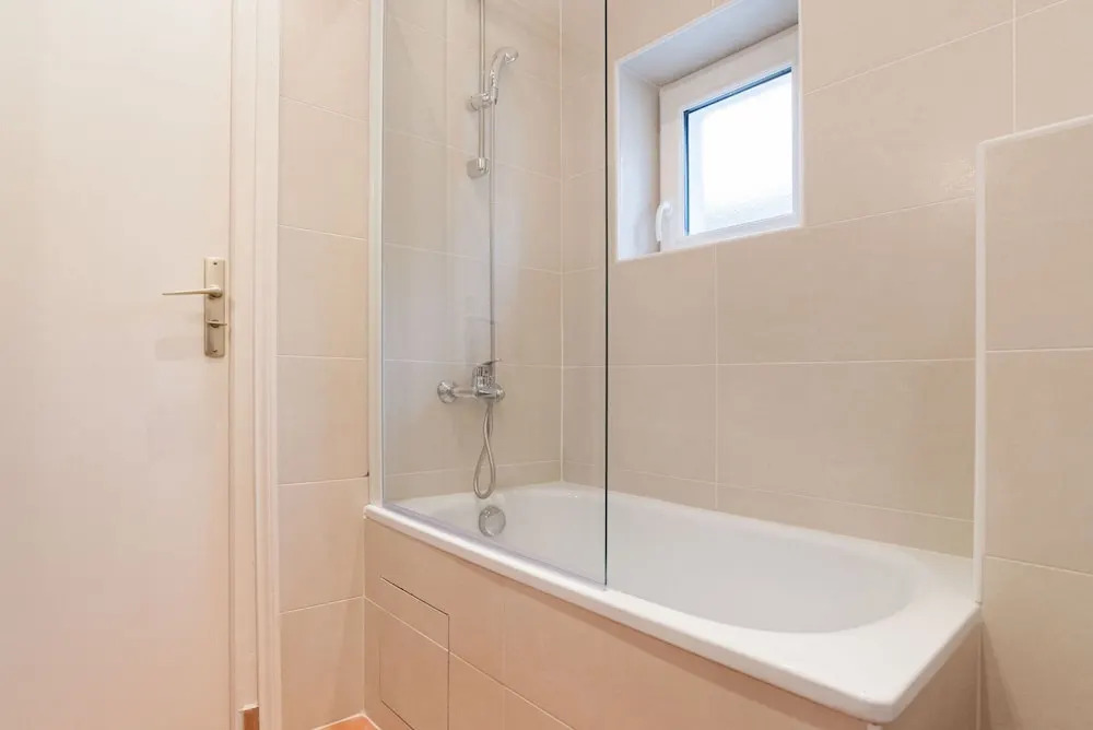 Temple - Le Marais Apartment