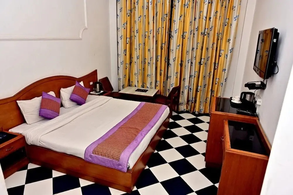 Hotel Hemkunth