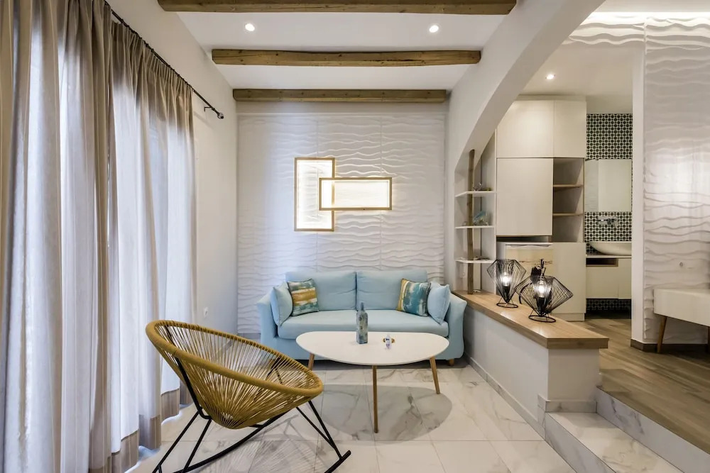 Aggelos Hotel - Luxury Suite on the Beach - Breakfast included
