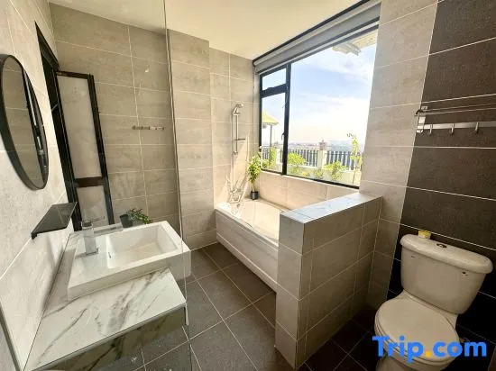 Arte Private PoolVilla 8R8B 24pax 10Parkin KtV BBq