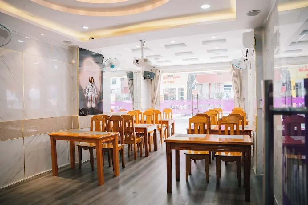 HUNG HUONG HOTEL