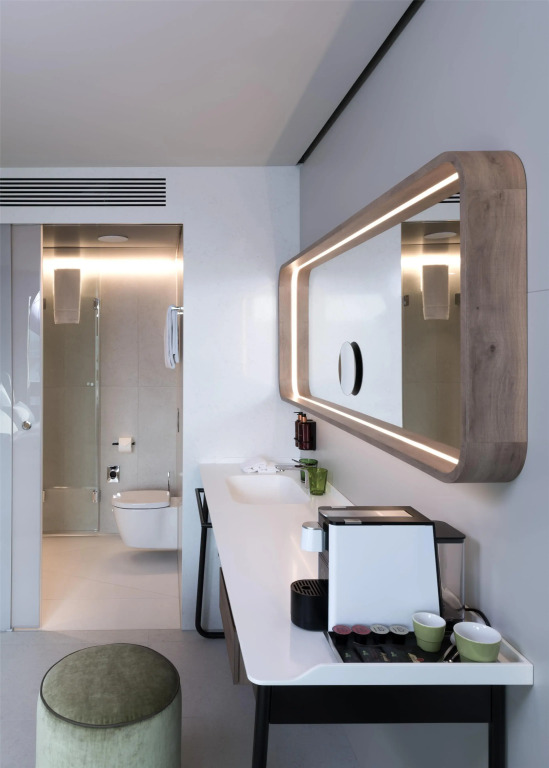 bmine Frankfurt Airport, WorldHotels Crafted