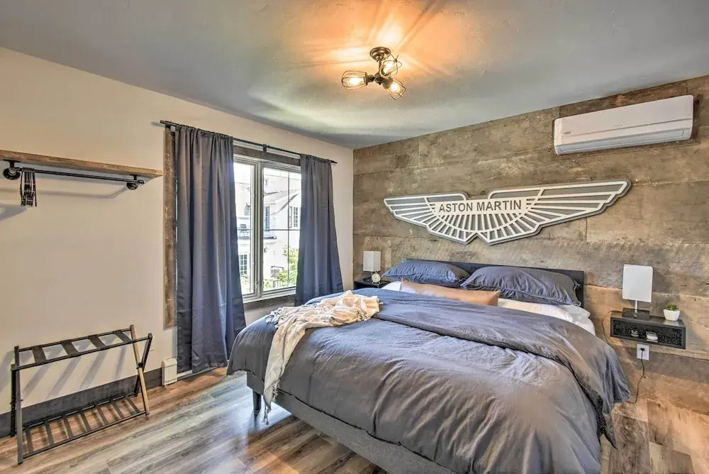 Elkhart Lake Townhome, Mins to Road America!
