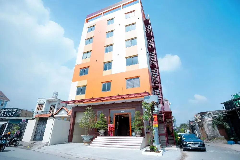 Mona Hotel