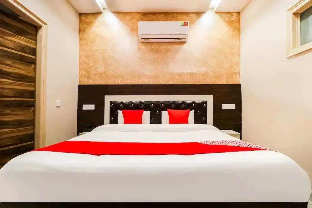 Hotel Z by OYO Rooms