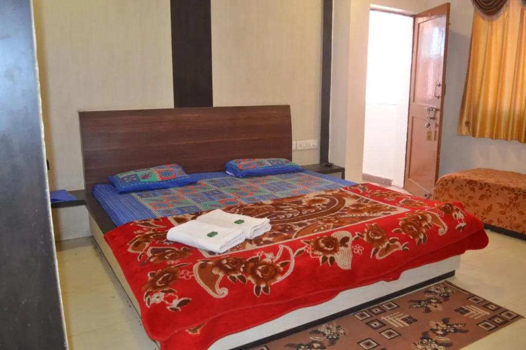 Hotel Satpura Safari
