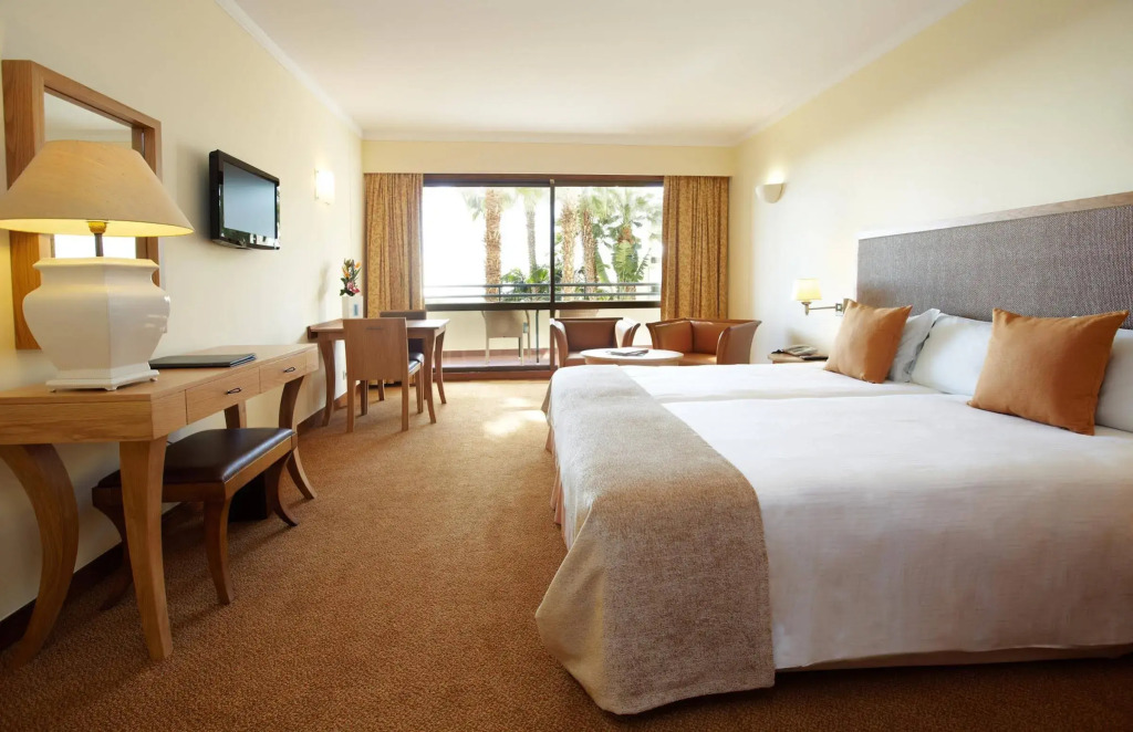 Suite Hotel Eden Mar - PortoBay