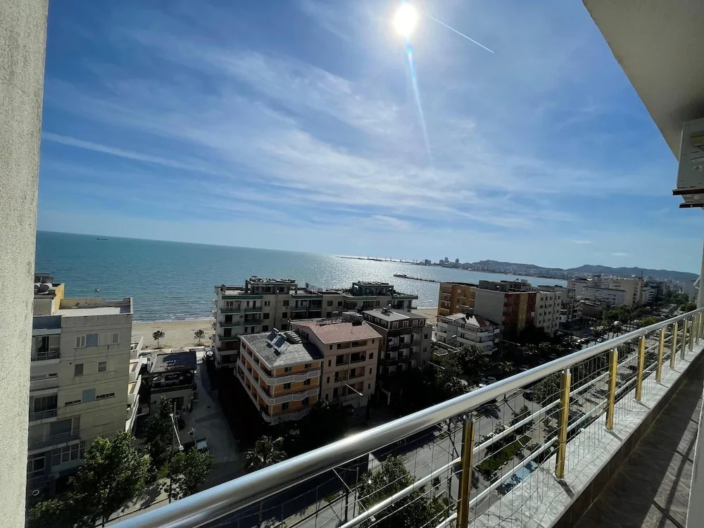 Comfortable Sea View Apartment