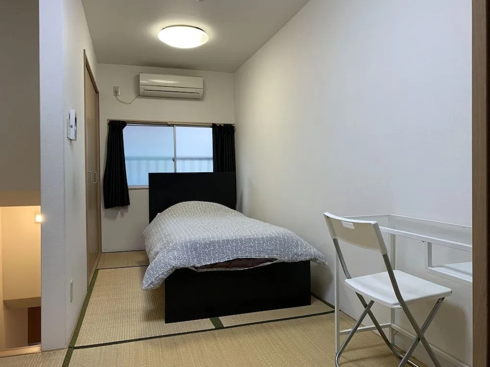 Higashimikuni House