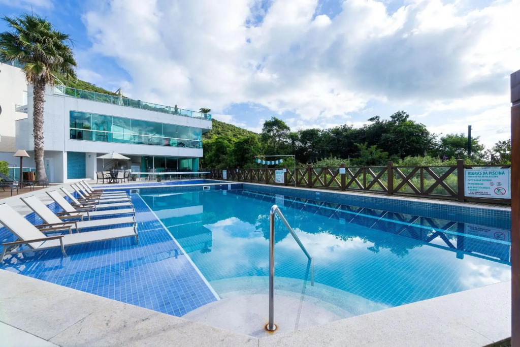 Varandas do Atlântico 402B - Excelente apartamento em condomínio de luxo e beira mar - Piscina climatizada - Academia