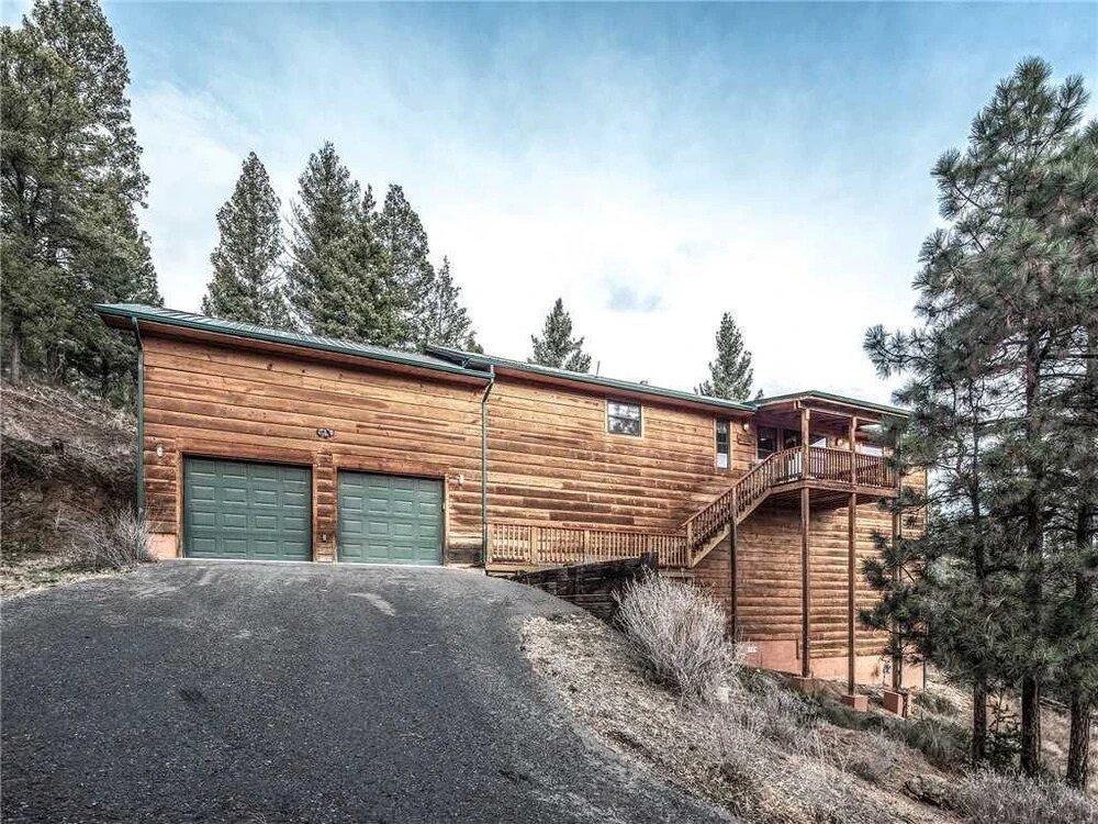 Gareys Deer Haven - Three Bedroom Cabin