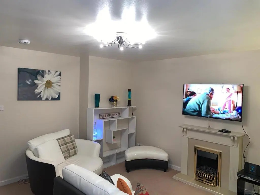 Holland Drive 2 Bedroom Flat (Adults Only)