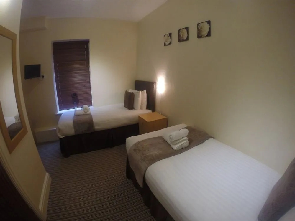 Happy Return Hotel