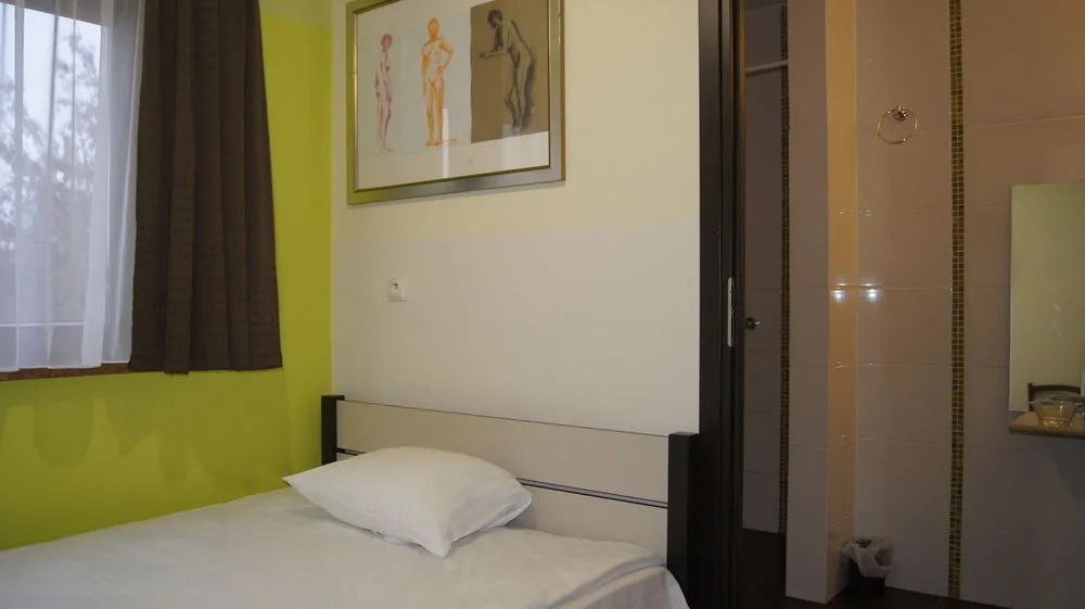Green Energy Rooms