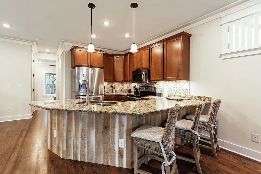 Cottages at Eastern Lake - 4 Br Home