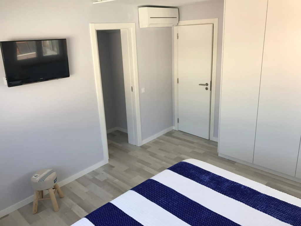 Blue Bay Beach Apartment