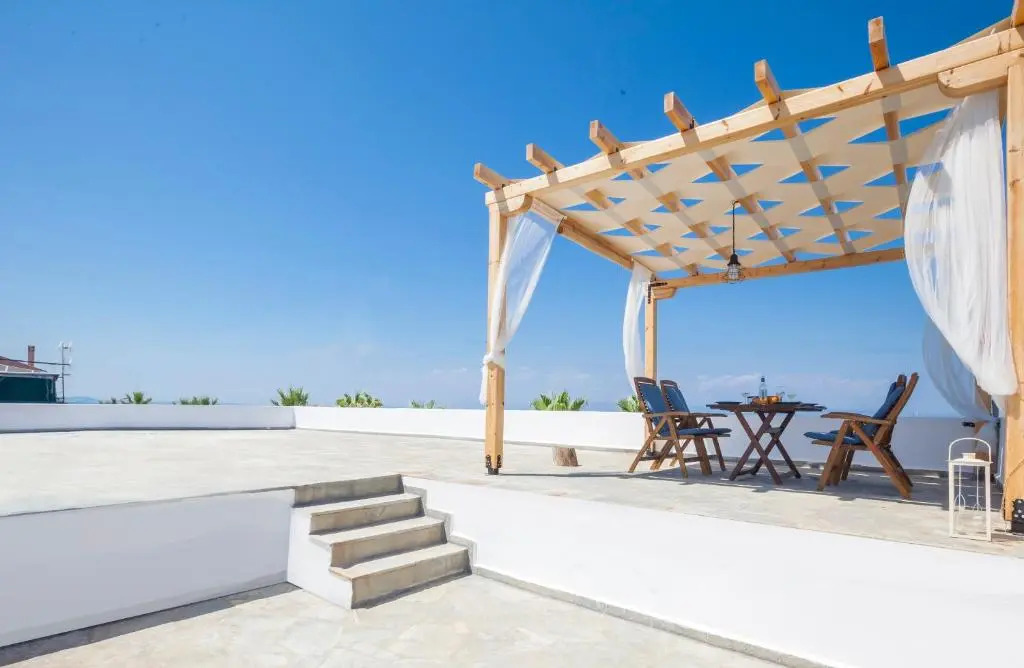 Nautilus Sea View Suite 4