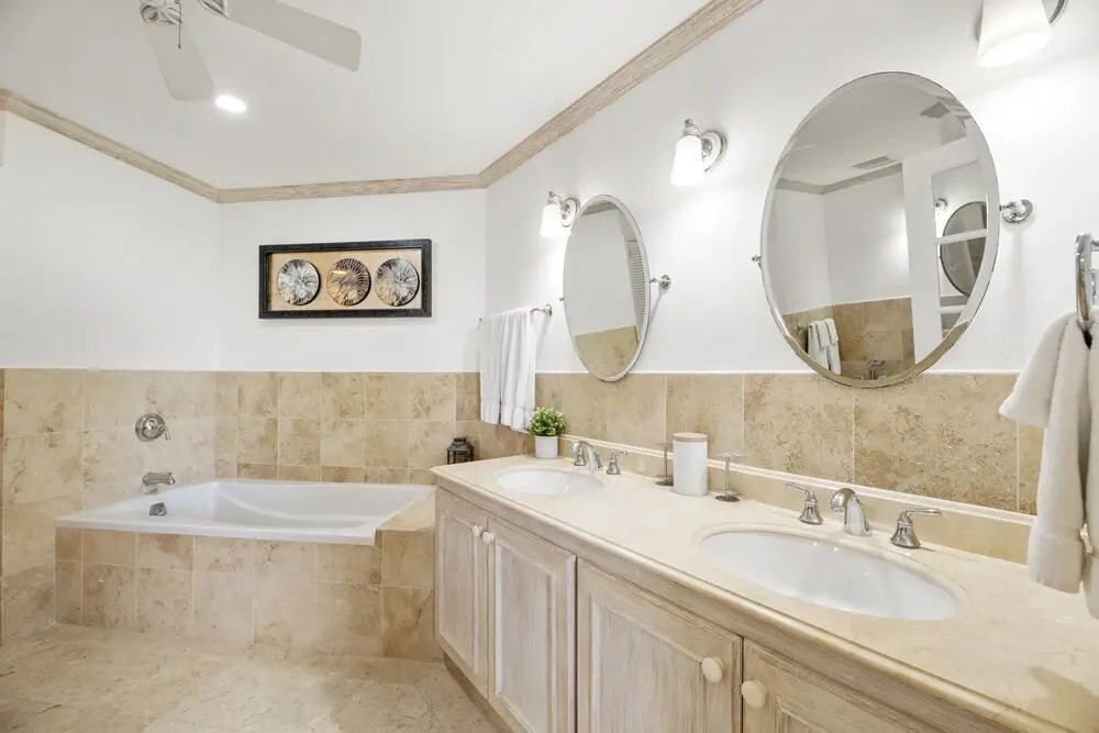 Royal Apartment 221 by Island Villas