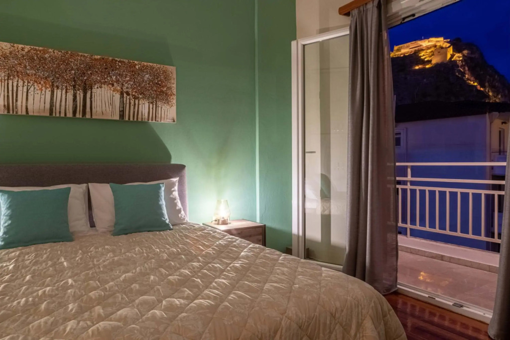 Stork House family Nafplio