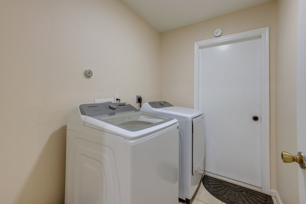 Pet-friendly Port St Lucie Home ~ 5 Mi to Marina!