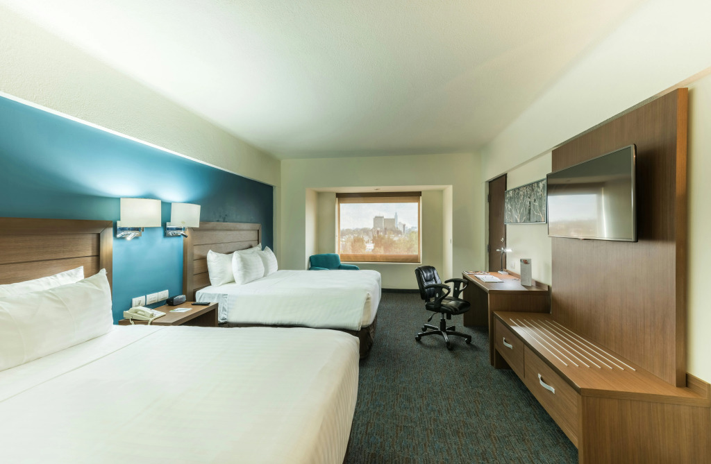 Holiday Inn Guadalajara Expo Plaza del Sol by IHG