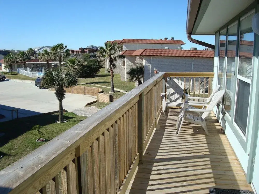 Under The Sea 405bh 2 Bedrooms 2 Bathrooms Condo