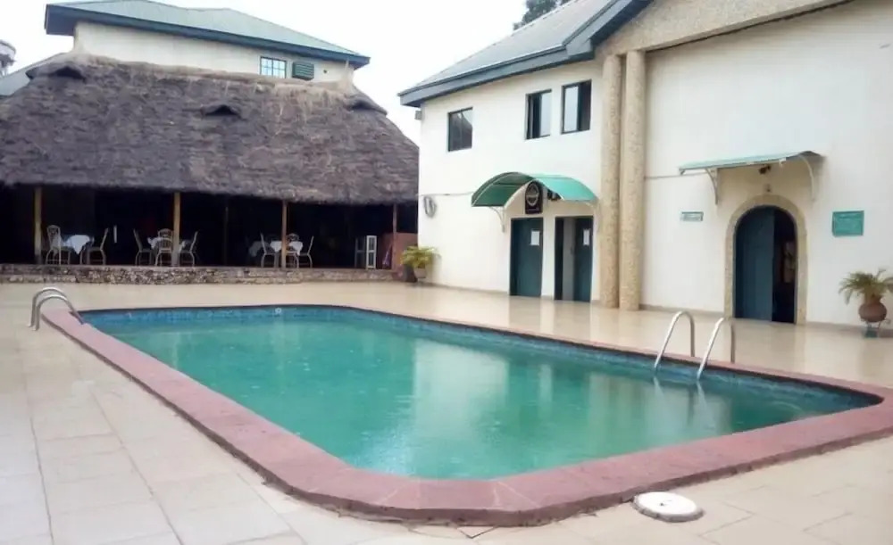 Davies Suites