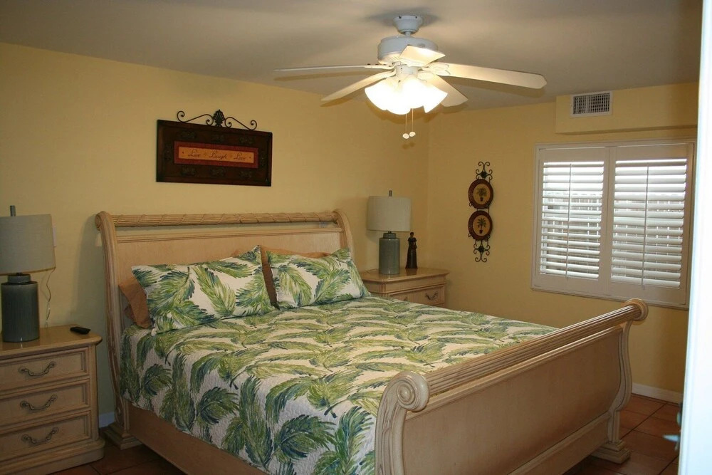 Sea Esta Down- Beautiful Pool House Just Steps To Beach