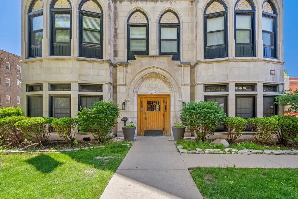 Modern 1BR - Kenwood 501