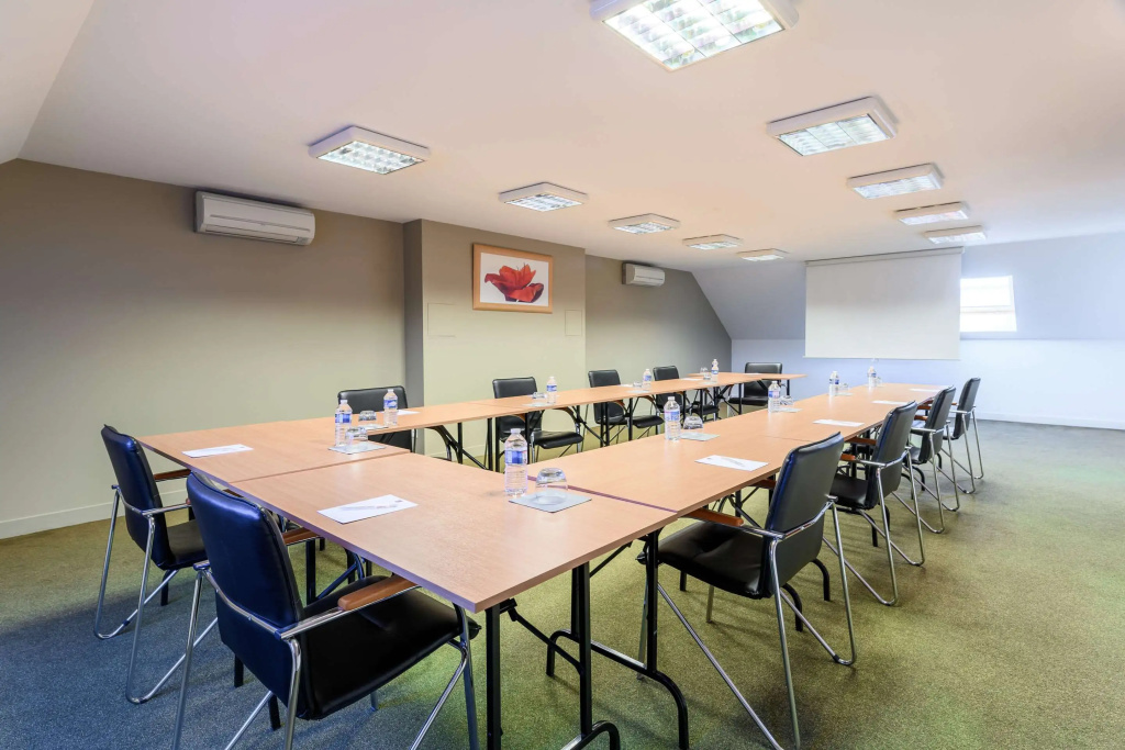 Comfort Hotel Orleans Saran