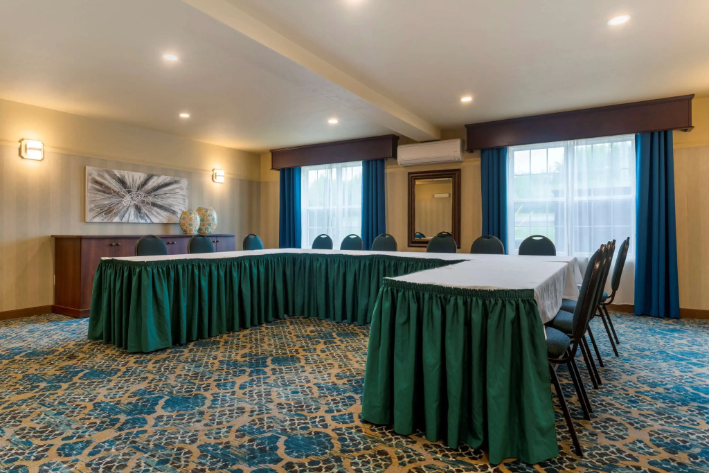 Best Western Plus Grand-Sault Hotel & Suites