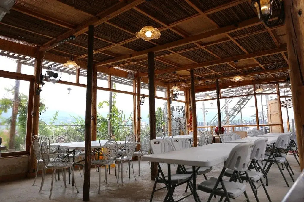 Xisha Cloud Mountain Holiday Hotel