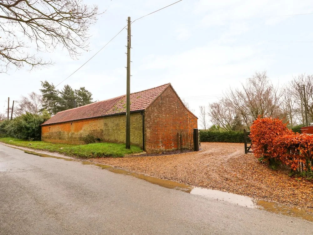 Honey Buzzard Barn