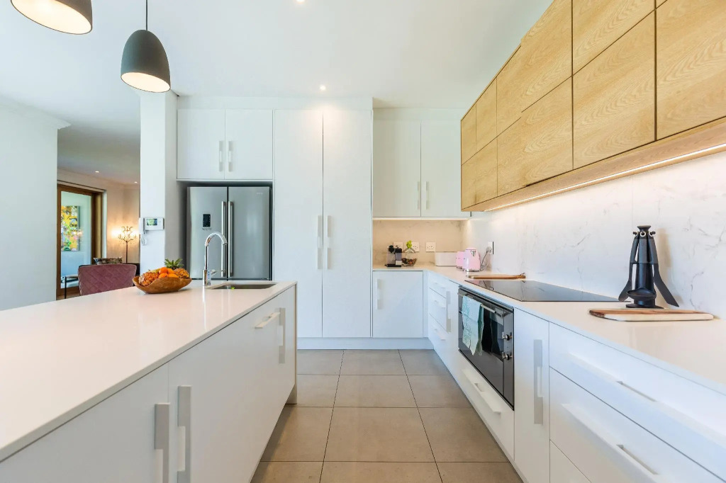 The Clarendon - Fresnaye