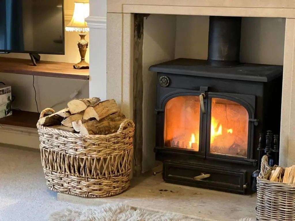 House - Sleeps 10 Pet friendly & Parking