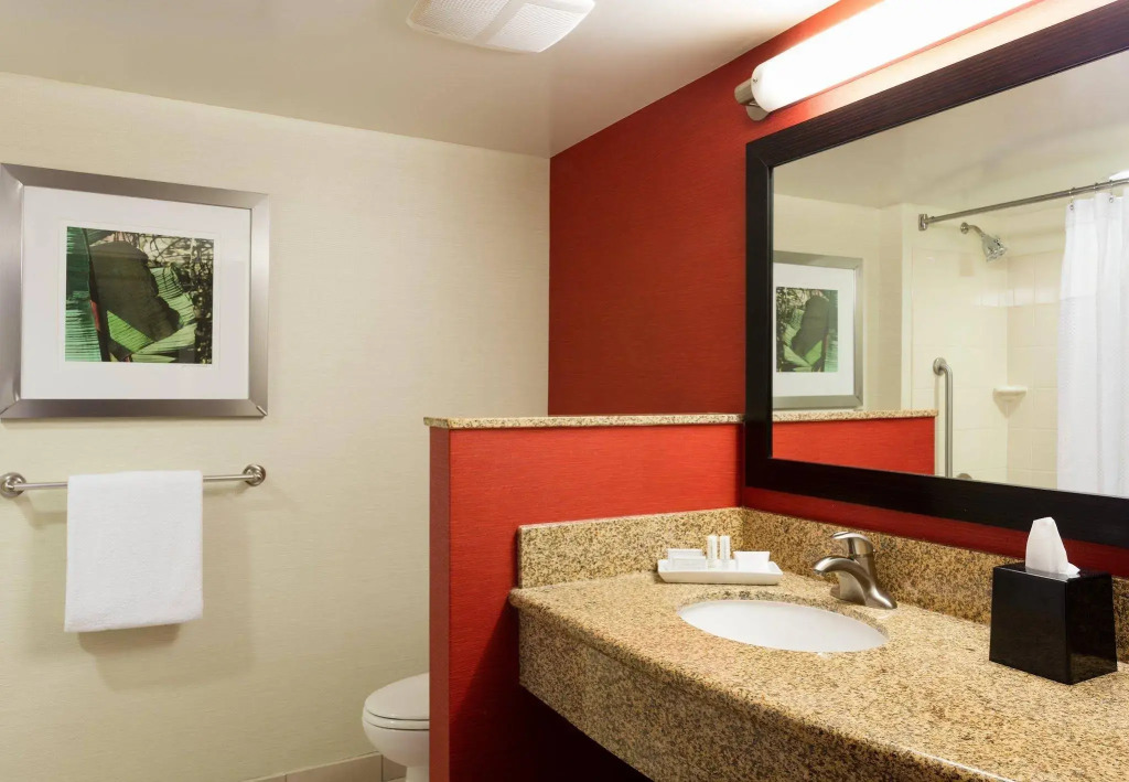 Courtyard by Marriott Miami Airport