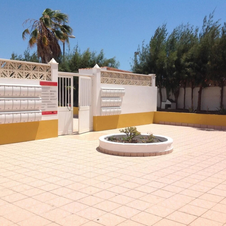 Apartment With 2 Bedrooms in Castillo Caleta de Fuste, With Pool Acces