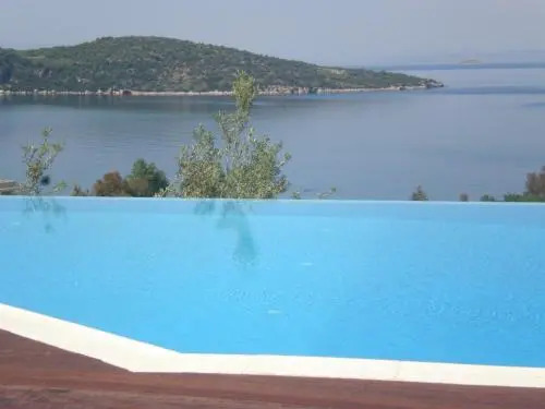 Yialasi Hotel