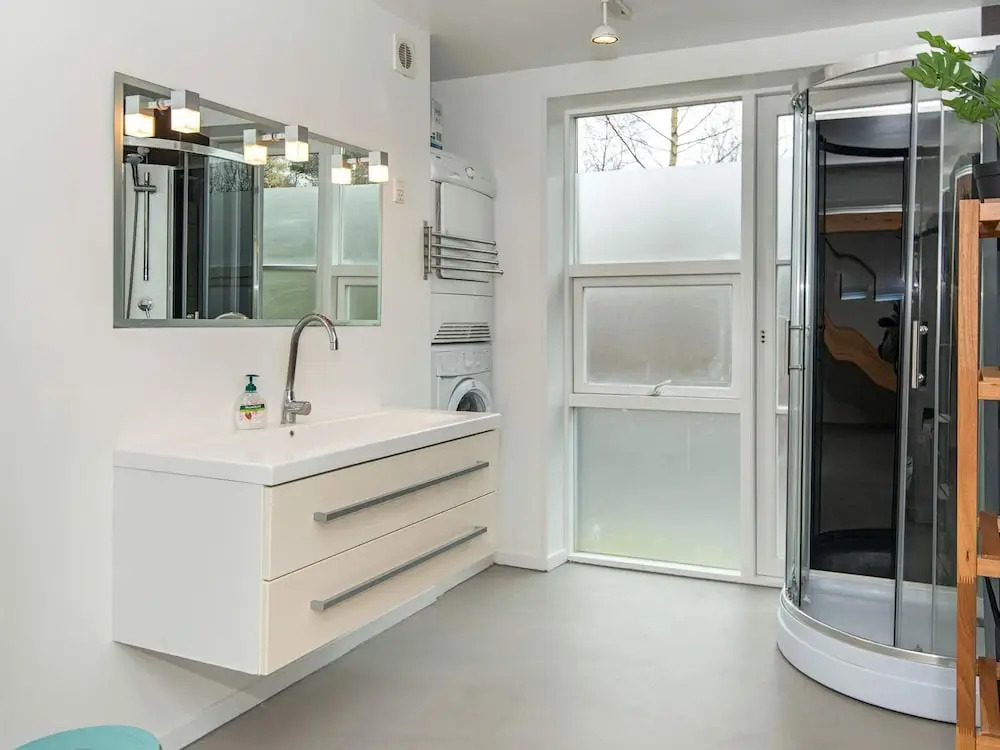 Gorgeous Holiday Home in Ebeltoft with Hot Tub