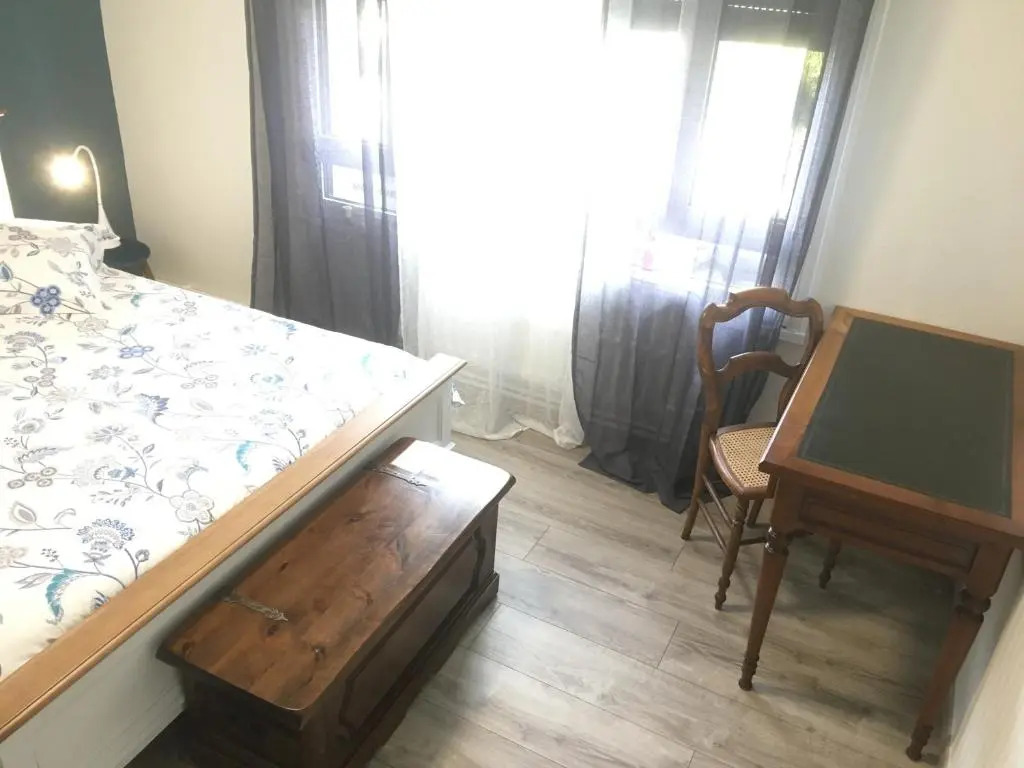 BedinReims cozy apartment parking and wifi free ideal 4 Adultes et 2 Enfants
