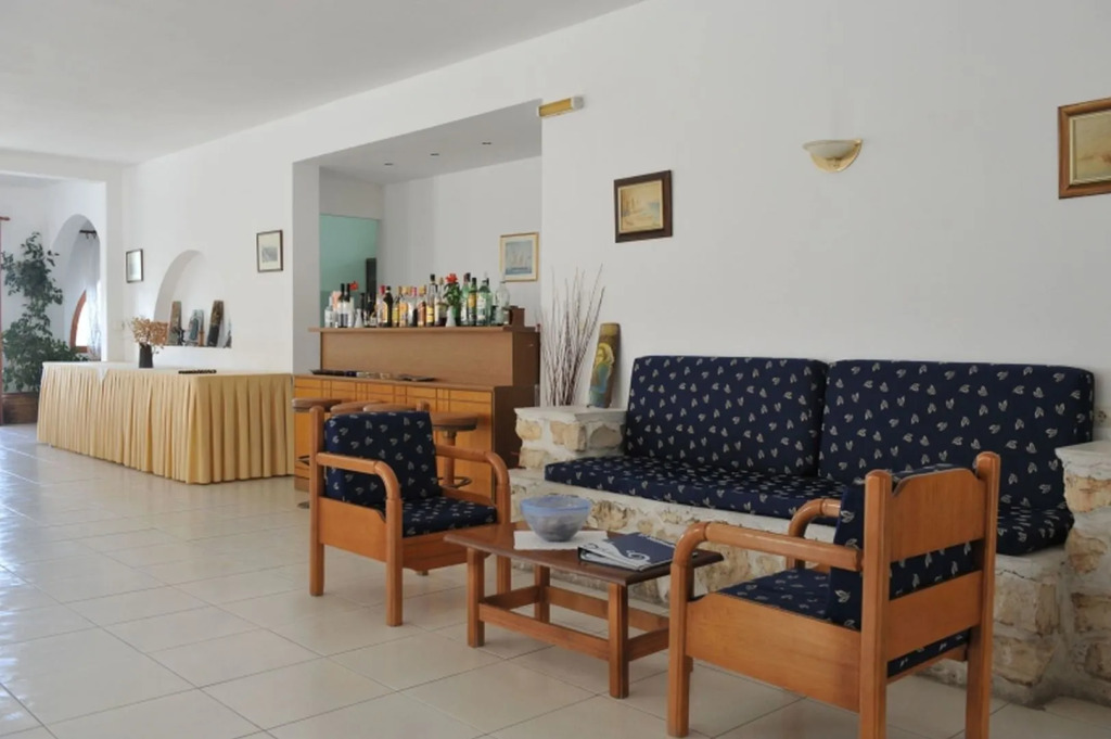 Eri Hotel